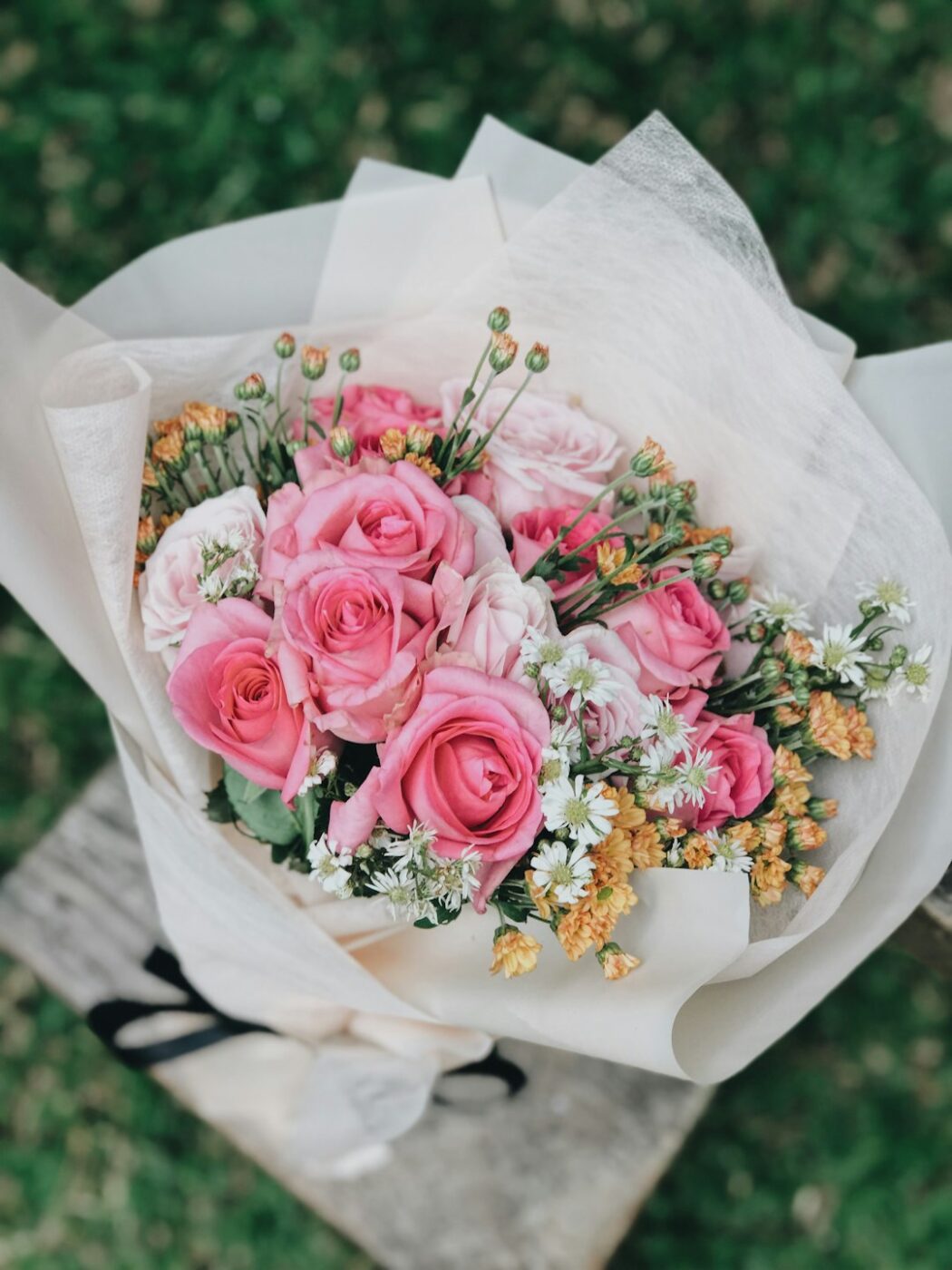 Custom flower bouquet price in Valencia